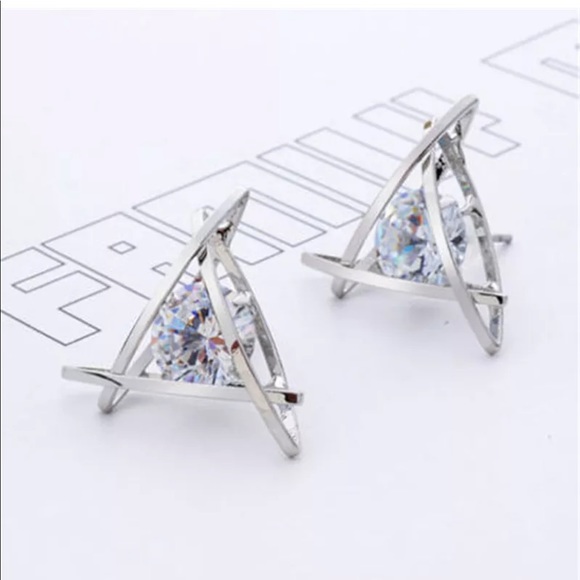 Jewelry - New fashion women lady triangle crystal rhinestone